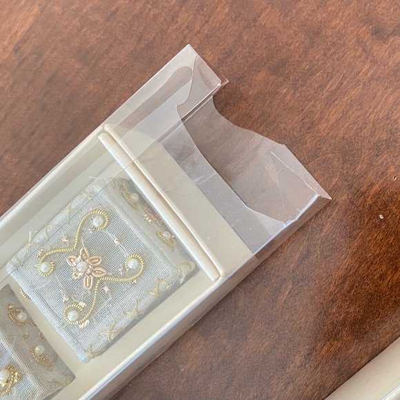 Pier 1 square gold colored napkin rings, set of 8 - Picture 6 of 9